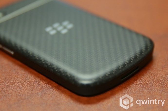 Внешний вид, материалы, управляющие элементы, сборка - Блог Бандерольки, рис. 3 Blackberry Q10 6